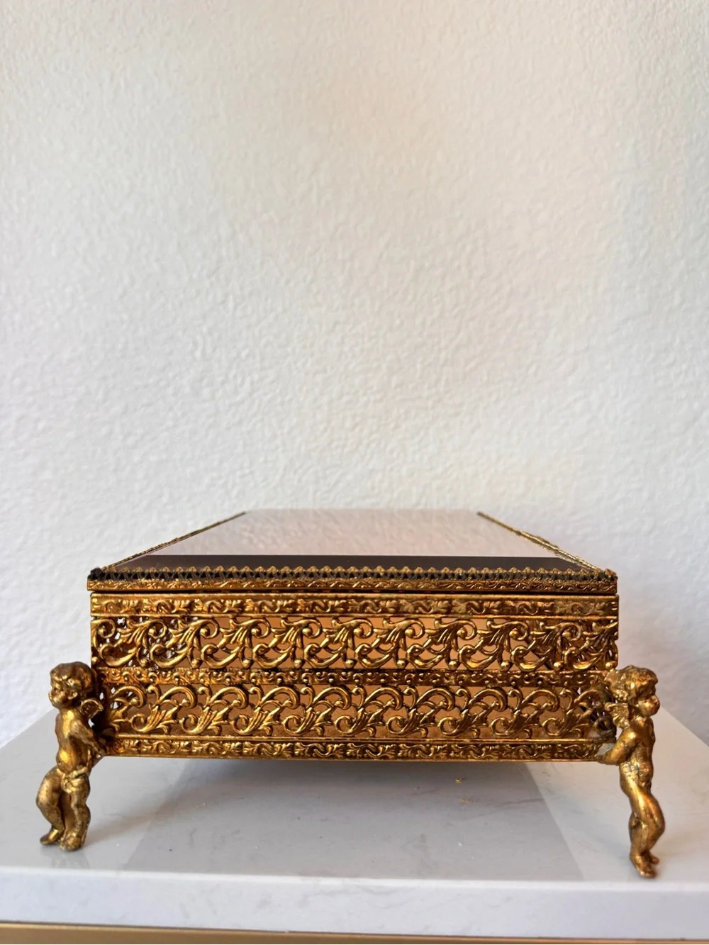 Vintage Ormolu Filigree Beveled Glass Jewelry Box with Cherub Feet - Picture 9 of 9